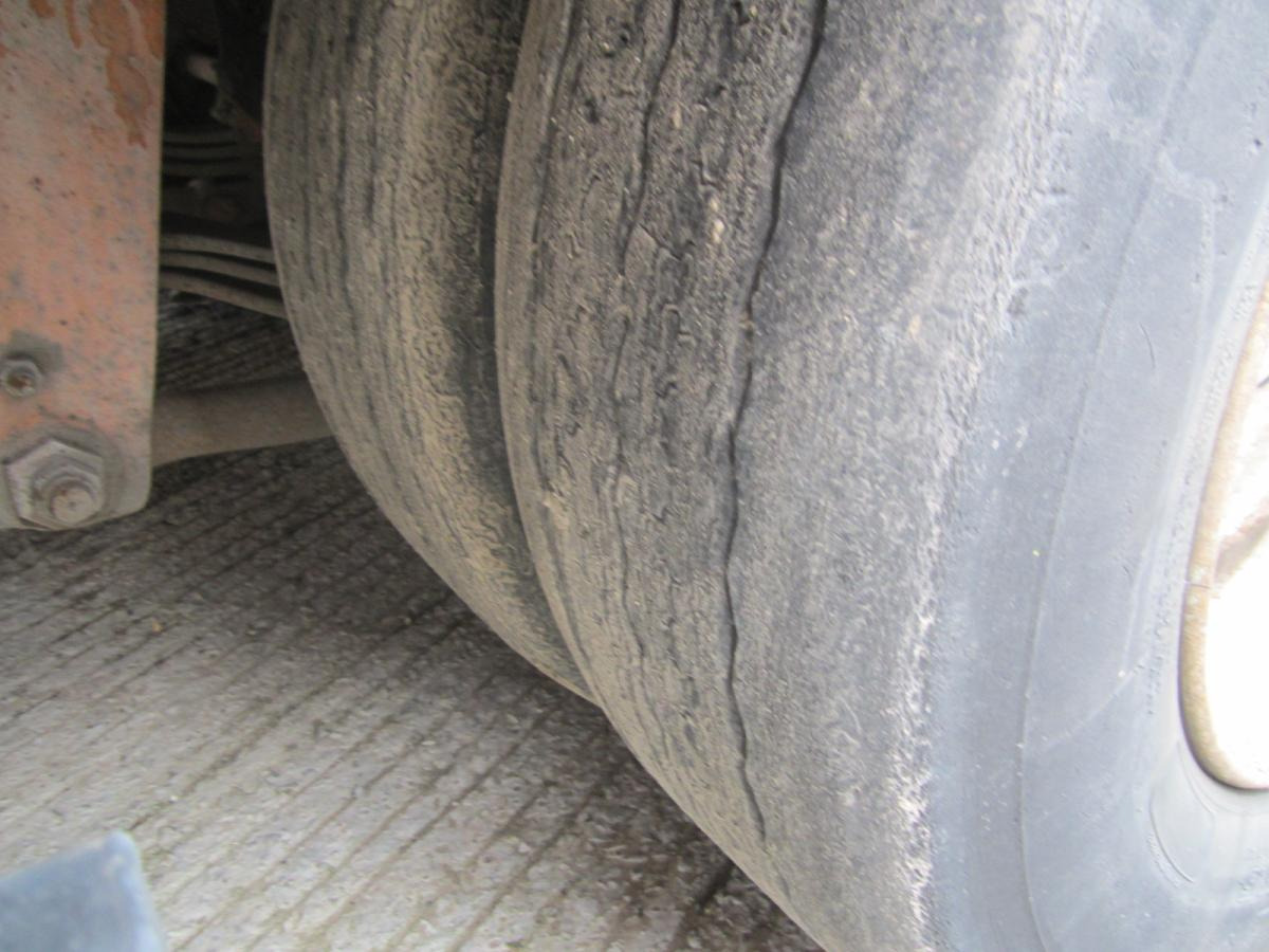 Kaiser - Низькорамна платформа напівпричіп: фото 3 Kaiser - Низькорамна платформа напівпричіп: фото 3