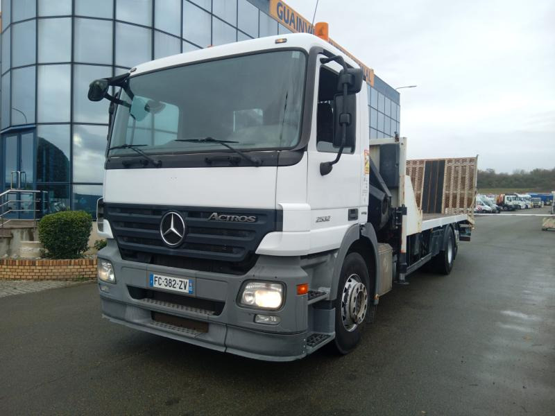 Mercedes Actros 2532 - Бортова вантажівка/ Платформа: фото 1 Mercedes Actros 2532 - Бортова вантажівка/ Платформа: фото 1