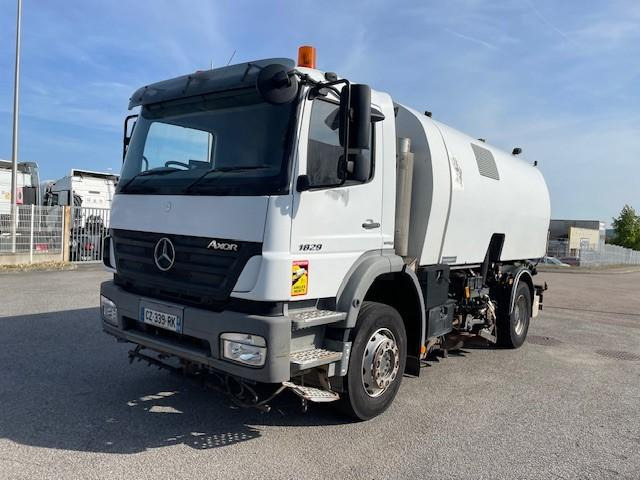 Mercedes Axor 1829 - Підмітально-прибиральна машина: фото 1 Mercedes Axor 1829 - Підмітально-прибиральна машина: фото 1