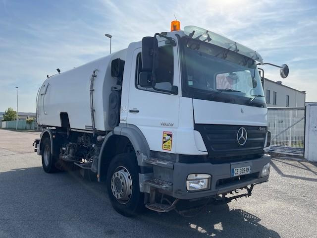 Mercedes Axor 1829 - Підмітально-прибиральна машина: фото 2 Mercedes Axor 1829 - Підмітально-прибиральна машина: фото 2