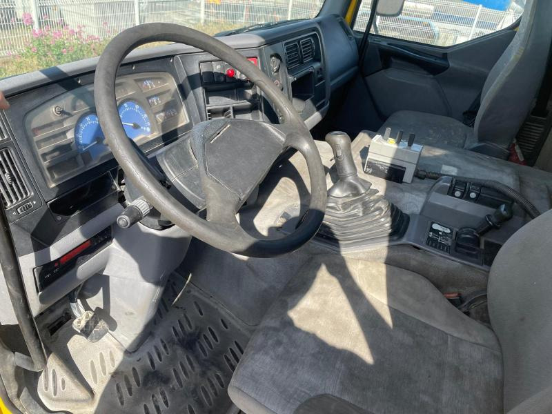 Самоскид вантажівка Renault Kerax 370 DCI: фото 6
