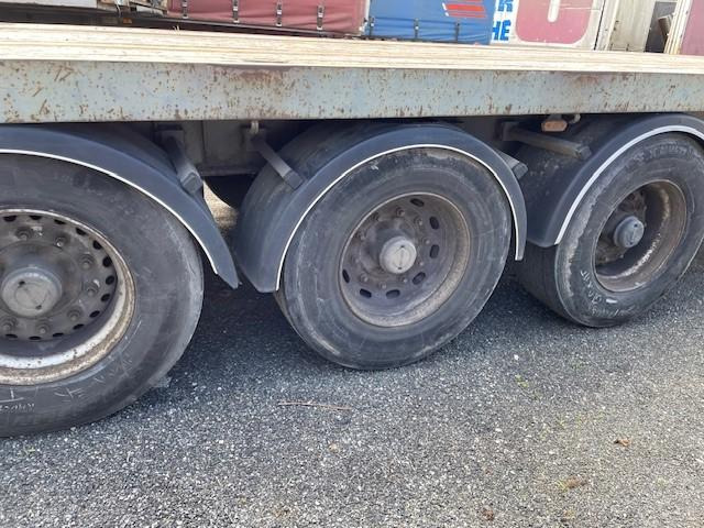 Trailor - Бортовий напівпричіп/ Платформа: фото 3 Trailor - Бортовий напівпричіп/ Платформа: фото 3