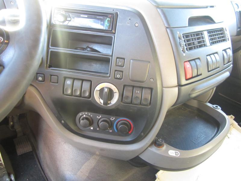 Тягач DAF XF105 460: фото 12