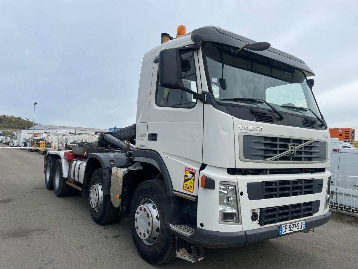 Volvo FM 440 - Гаковий мультиліфт вантажівка: фото 2 Volvo FM 440 - Гаковий мультиліфт вантажівка: фото 2