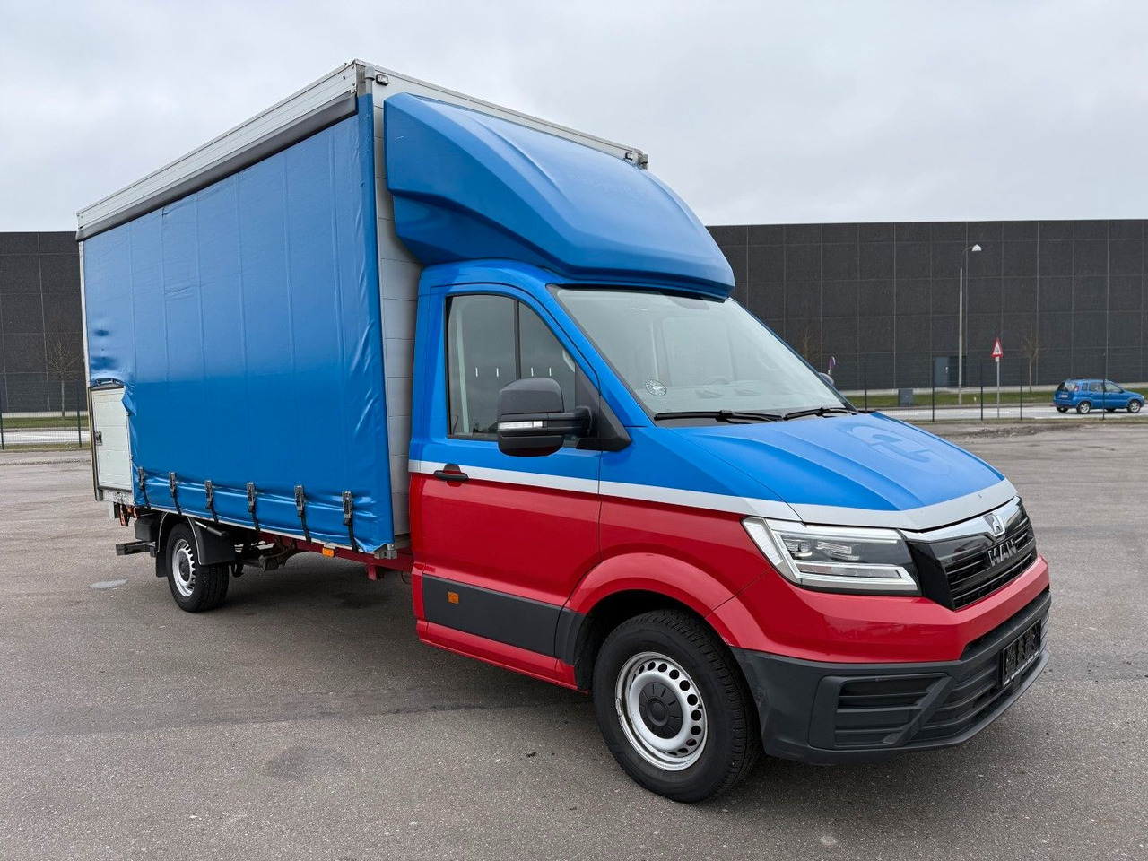 MAN TGE 2.0 TDI 3.180 Plane - Automat - Zepro - AC - Тентований фургон: фото 2 MAN TGE 2.0 TDI 3.180 Plane - Automat - Zepro - AC - Тентований фургон: фото 2