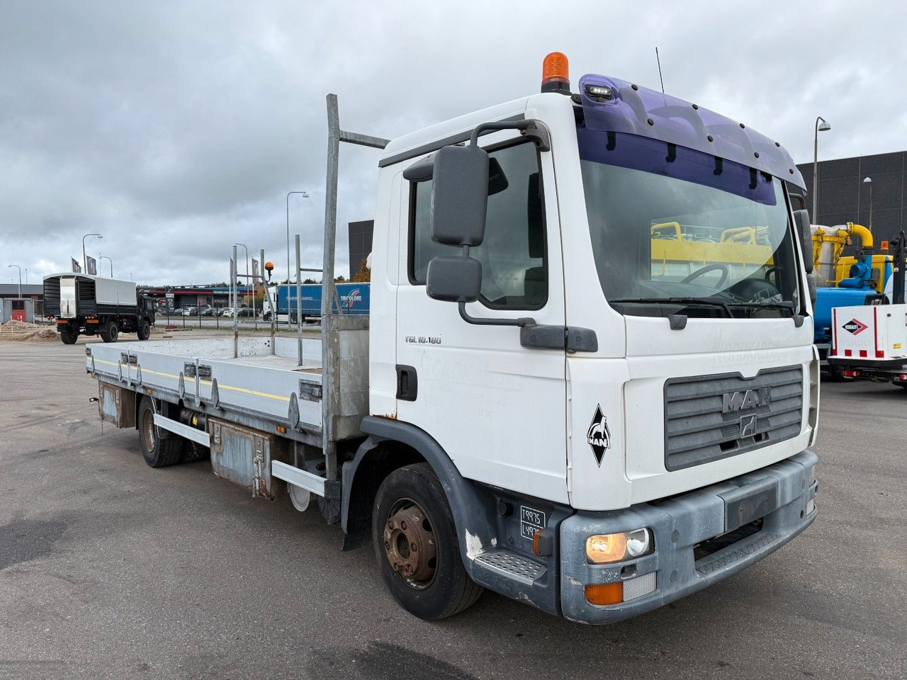 MAN TGL 10.180 4x2 Flatbed 6,,80 m. Euro 3 - Бортова вантажівка/ Платформа: фото 2 MAN TGL 10.180 4x2 Flatbed 6,,80 m. Euro 3 - Бортова вантажівка/ Платформа: фото 2