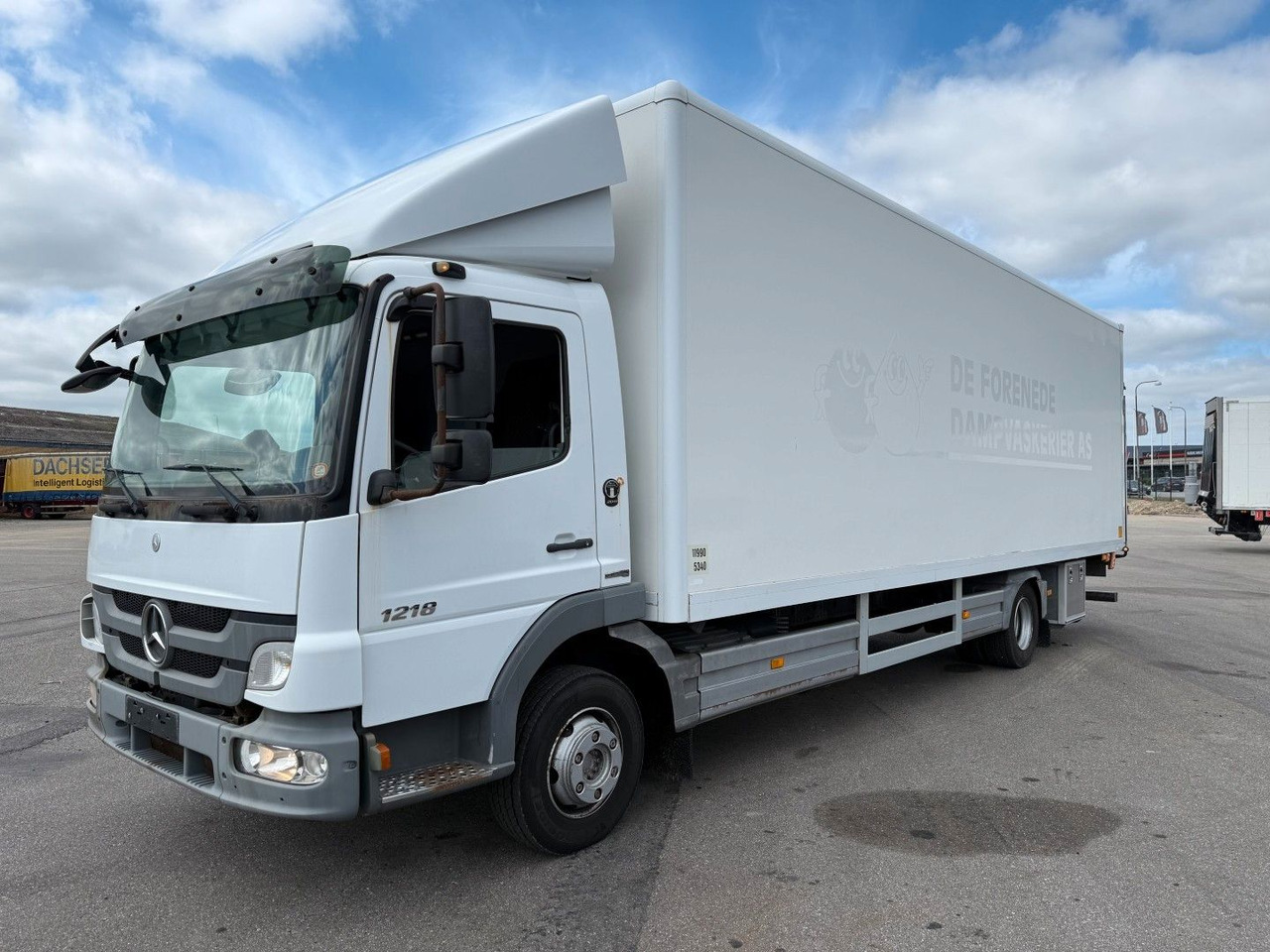 Mercedes-Benz Atego 1218 4x2 Euro 5 8,0 m. koffer - Вантажівка з закритим кузовом: фото 1 Mercedes-Benz Atego 1218 4x2 Euro 5 8,0 m. koffer - Вантажівка з закритим кузовом: фото 1