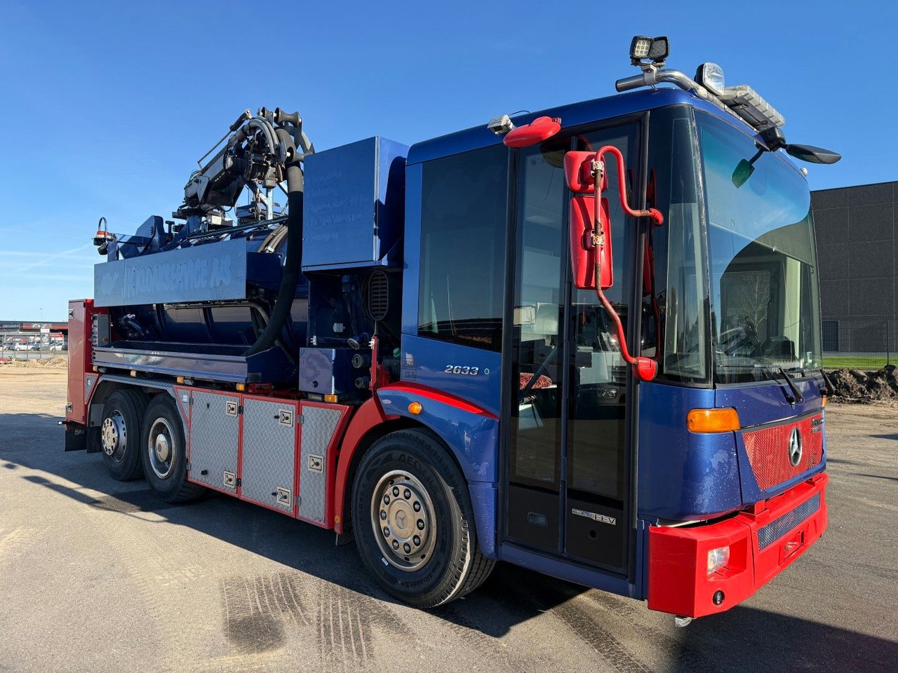 Mercedes-Benz Econic 2633 6x2*4 Hvidtved Larsen SLP309 Euro 5 - Асенізатори: фото 2 Mercedes-Benz Econic 2633 6x2*4 Hvidtved Larsen SLP309 Euro 5 - Асенізатори: фото 2