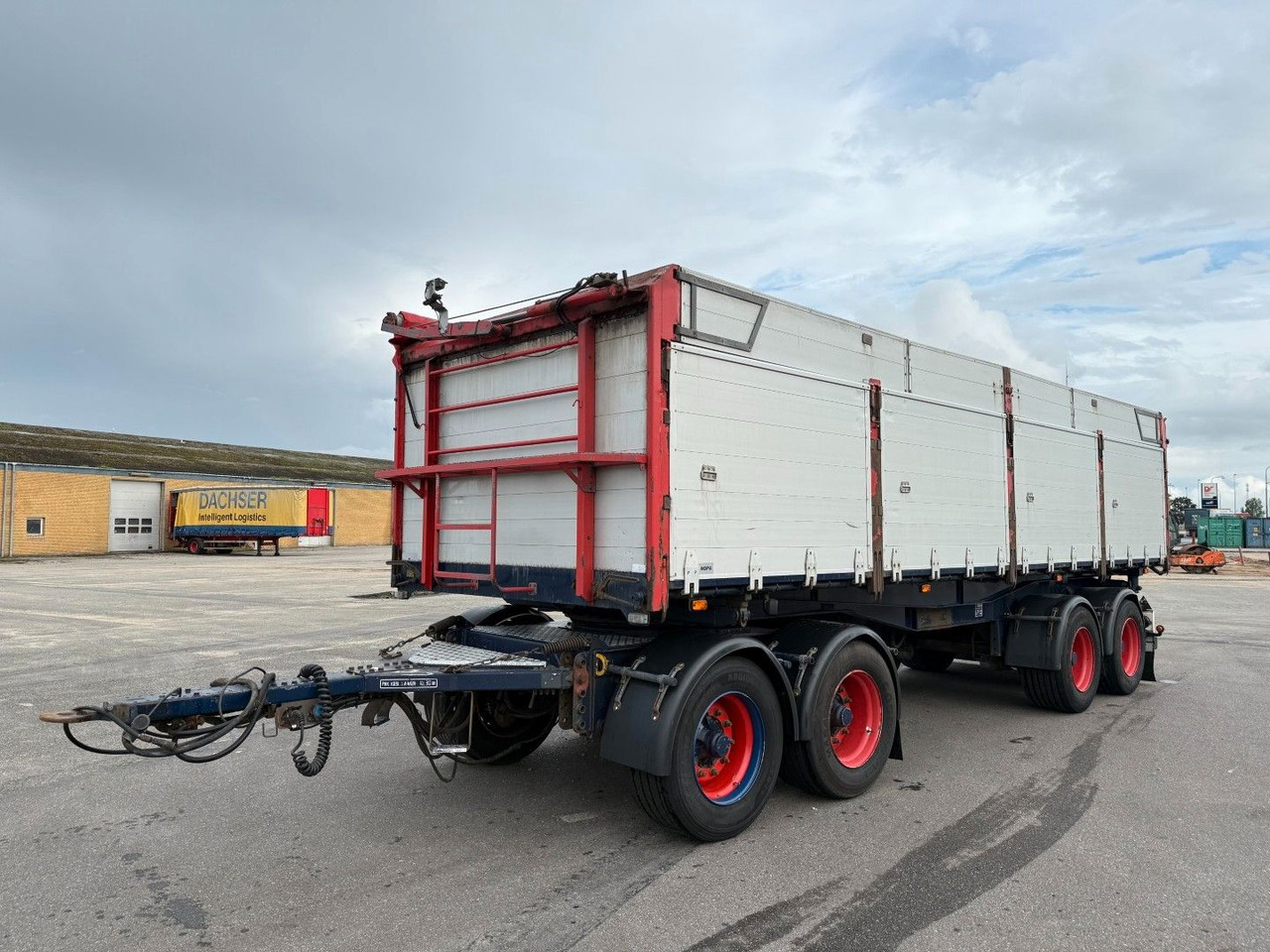 NOPA 32 t. 4-Achs-Kippanhänger / Tipper - Самоскид причіп: фото 2 NOPA 32 t. 4-Achs-Kippanhänger / Tipper - Самоскид причіп: фото 2