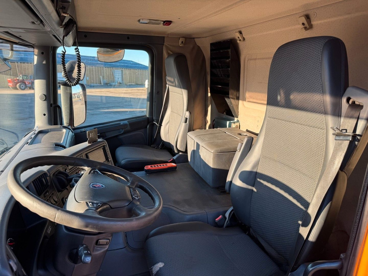 Scania P400 6x2*4 Hvidtved Larsen Flexline 310 - Асенізатори: фото 5 Scania P400 6x2*4 Hvidtved Larsen Flexline 310 - Асенізатори: фото 5