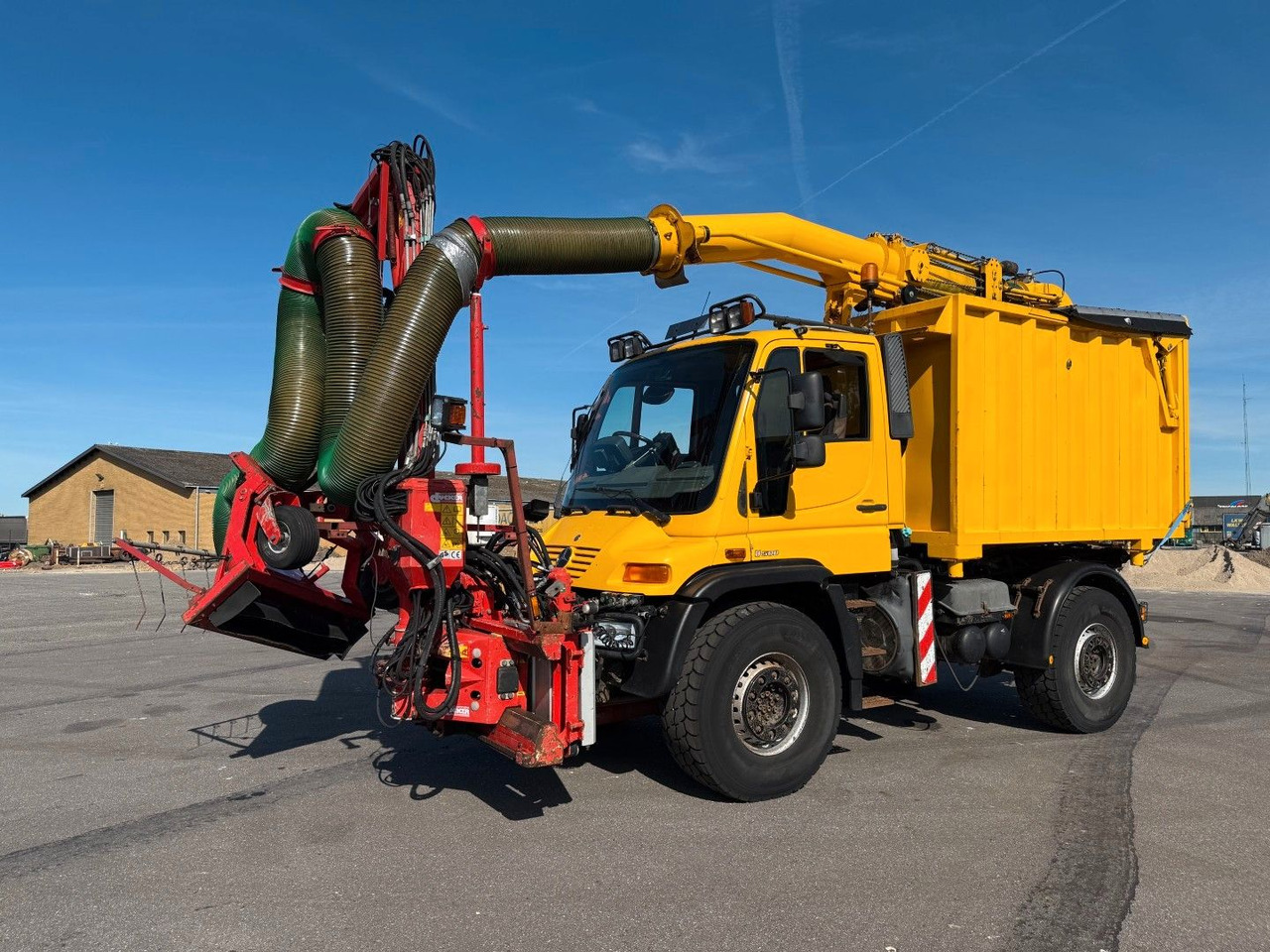 Unimog U500 4x4 / Dücker Kipper / Saug / Mäher MKT 15R - Самоскид вантажівка: фото 1 Unimog U500 4x4 / Dücker Kipper / Saug / Mäher MKT 15R - Самоскид вантажівка: фото 1