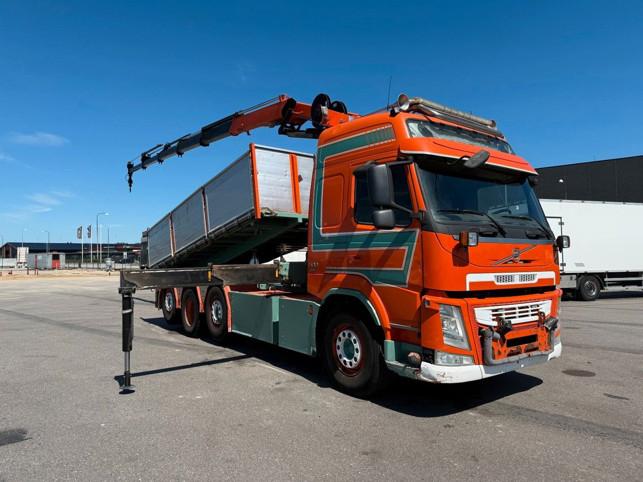 Volvo FM500 8x2*6 Crane HMF 2620 K5 Pendel Tipper - Вантажівка з маніпулятором: фото 2 Volvo FM500 8x2*6 Crane HMF 2620 K5 Pendel Tipper - Вантажівка з маніпулятором: фото 2