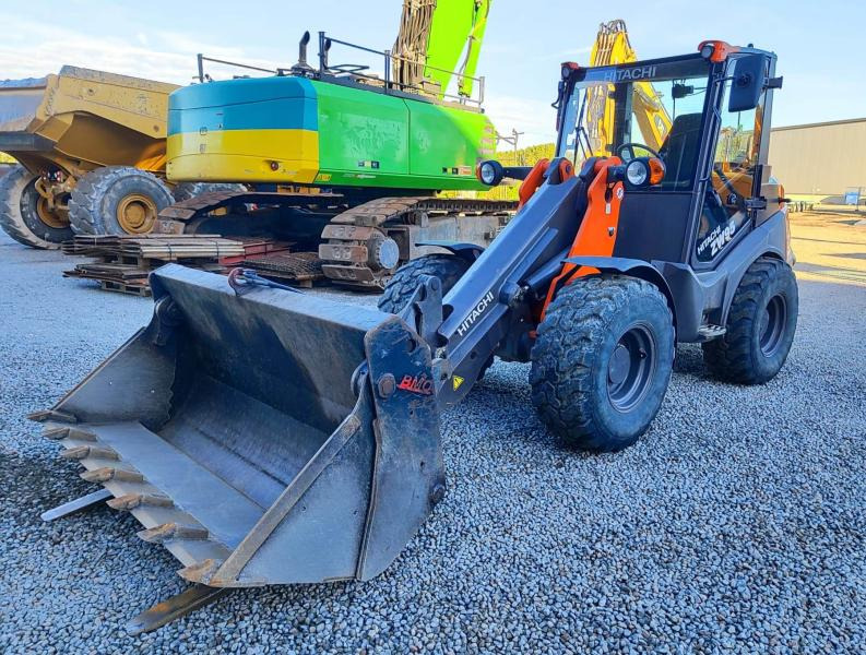 Hitachi ZW95 - Колісний навантажувач: фото 2 Hitachi ZW95 - Колісний навантажувач: фото 2