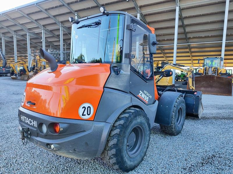 Hitachi ZW95 - Колісний навантажувач: фото 4 Hitachi ZW95 - Колісний навантажувач: фото 4