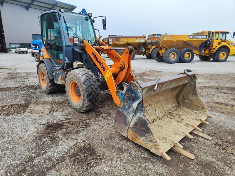 Komatsu WA70-7 - Колісний навантажувач: фото 2 Komatsu WA70-7 - Колісний навантажувач: фото 2