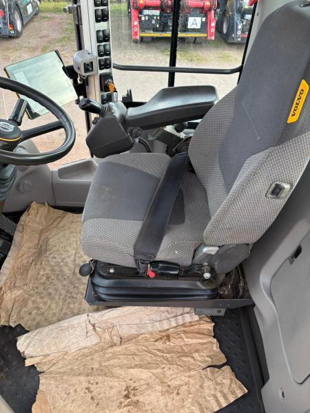 Volvo L120H Long Boom - Колісний навантажувач: фото 5 Volvo L120H Long Boom - Колісний навантажувач: фото 5