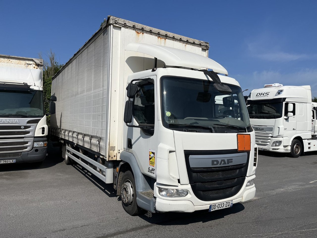DAF LF 220 - Тентована вантажівка: фото 1 DAF LF 220 - Тентована вантажівка: фото 1