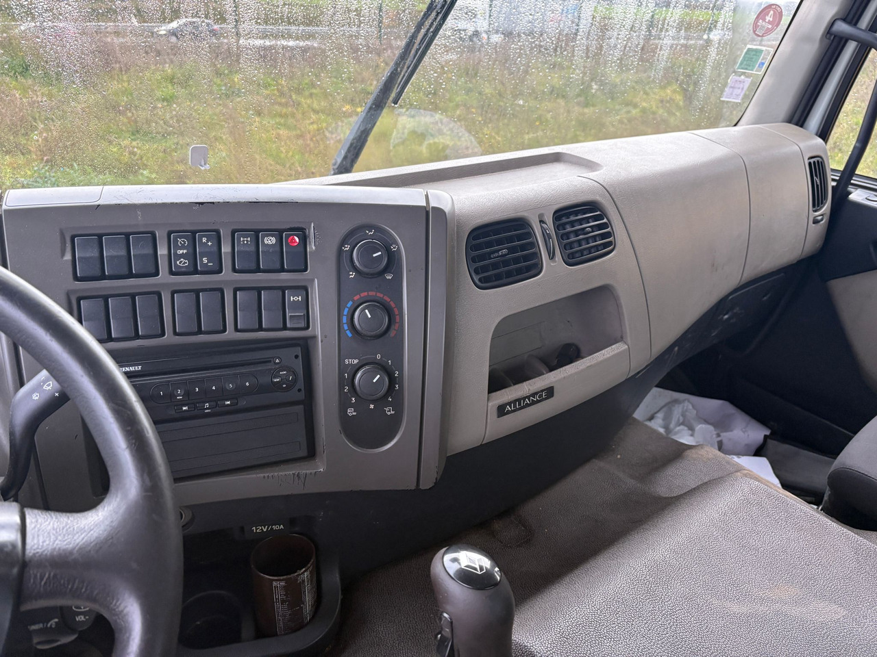 Бортова вантажівка/ Платформа Renault Premium 370 DXI: фото 11 Бортова вантажівка/ Платформа Renault Premium 370 DXI: фото 11