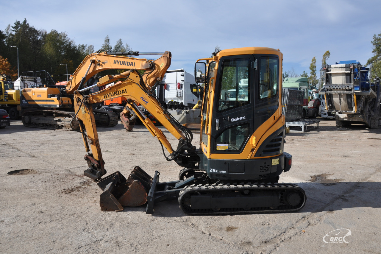 Hyundai R25Z-9AK - Міні-екскаватор: фото 5 Hyundai R25Z-9AK - Міні-екскаватор: фото 5