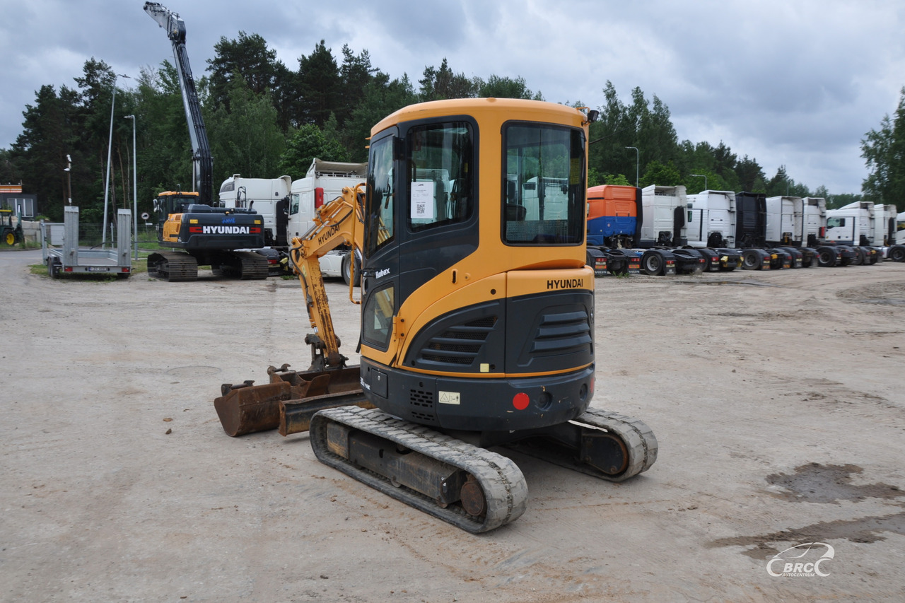 Hyundai R30Z-9AK - Міні-екскаватор: фото 4 Hyundai R30Z-9AK - Міні-екскаватор: фото 4
