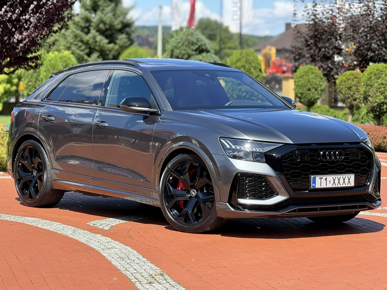 Audi RS Q8 - Позашляховик: фото 1 Audi RS Q8 - Позашляховик: фото 1