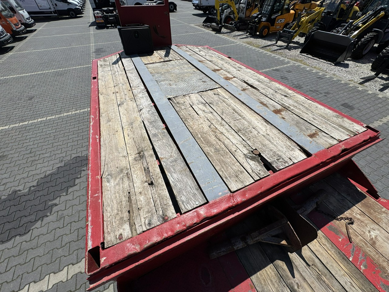 Низькорамна платформа напівпричіп Blumhardt Niskopodwozie SAL 40.24 3-Osie BPW Tylna Skrętna: фото 18 Низькорамна платформа напівпричіп Blumhardt Niskopodwozie SAL 40.24 3-Osie BPW Tylna Skrętna: фото 18