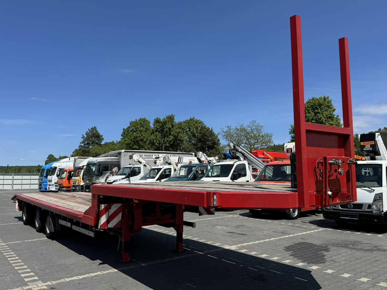 Низькорамна платформа напівпричіп Blumhardt Niskopodwozie SAL 40.24 3-Osie BPW Tylna Skrętna: фото 6 Низькорамна платформа напівпричіп Blumhardt Niskopodwozie SAL 40.24 3-Osie BPW Tylna Skrętna: фото 6