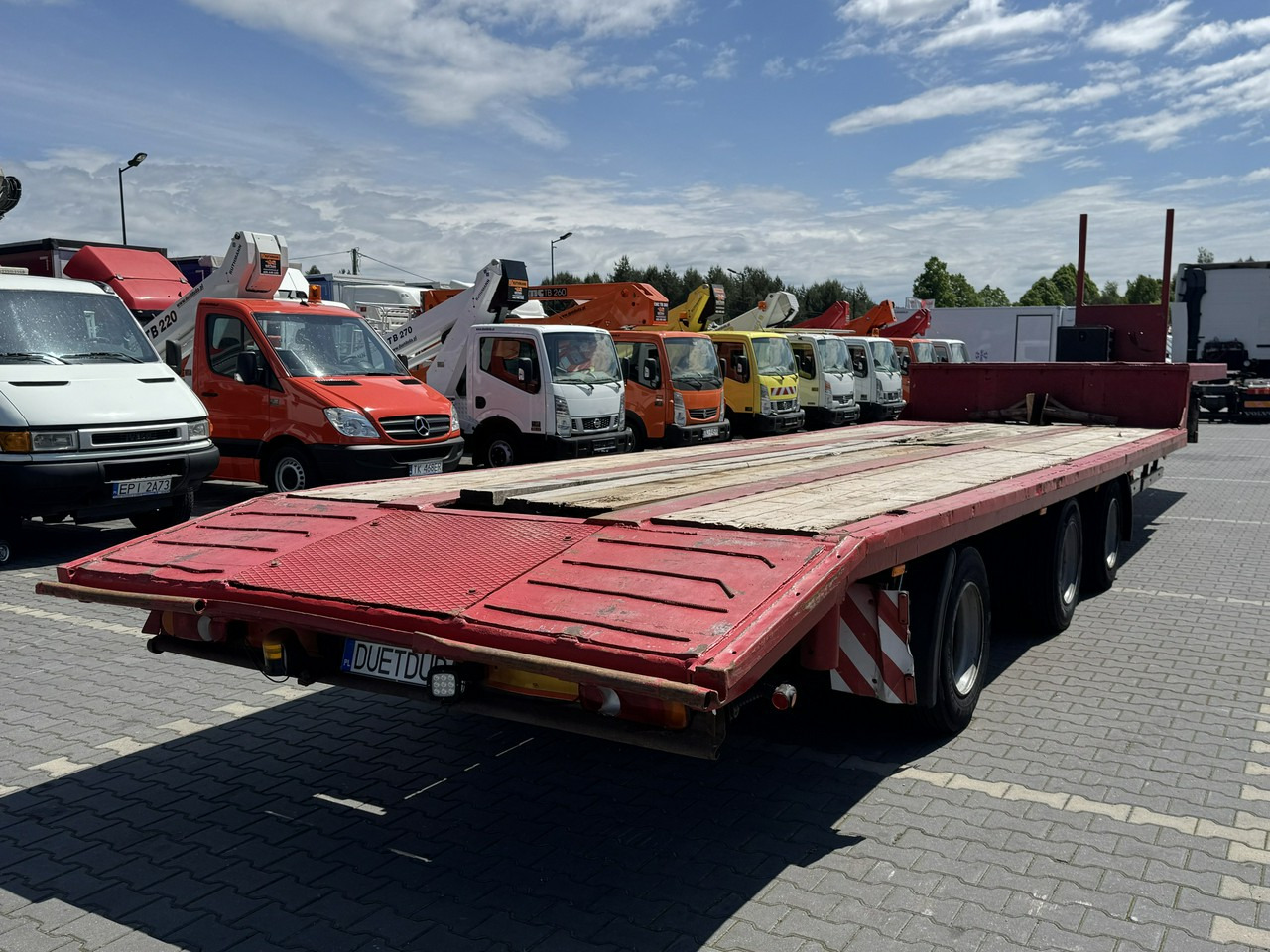 Низькорамна платформа напівпричіп Blumhardt Niskopodwozie SAL 40.24 3-Osie BPW Tylna Skrętna: фото 14 Низькорамна платформа напівпричіп Blumhardt Niskopodwozie SAL 40.24 3-Osie BPW Tylna Skrętna: фото 14