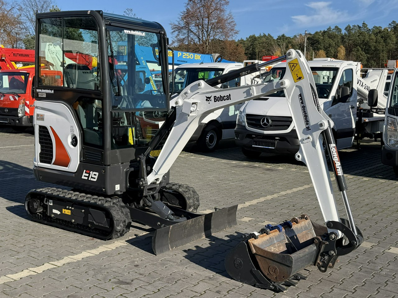 Bobcat E19 Komplet Łyżek Mało Używana Przepracowane tylko 90mth - Міні-екскаватор: фото 1 Bobcat E19 Komplet Łyżek Mało Używana Przepracowane tylko 90mth - Міні-екскаватор: фото 1