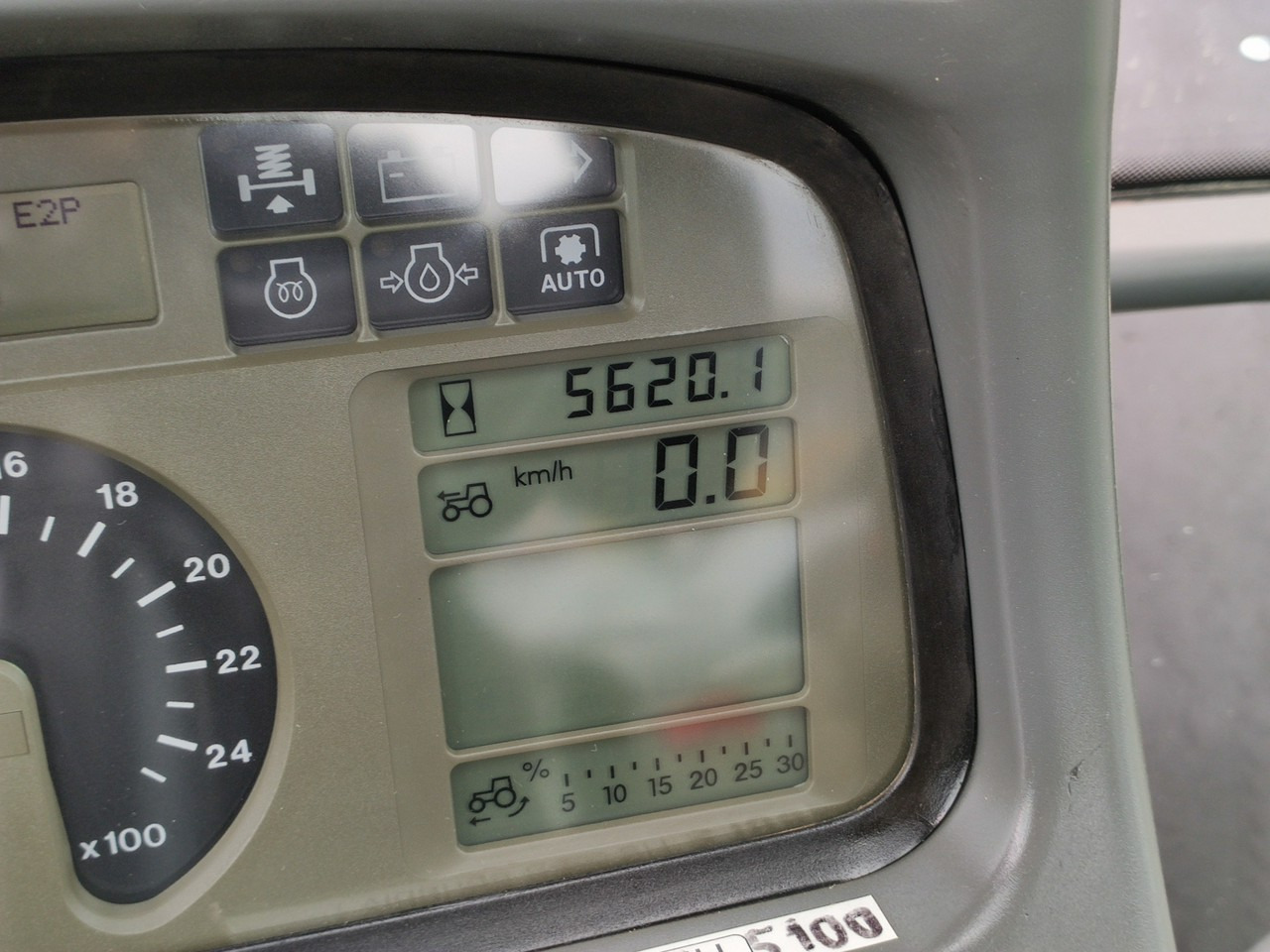 Deutz Fahr Agrotron M620 4x4 Przedni Tuz Wałek W.O.M Wyjścia do Przyczepy в лізинг Deutz Fahr Agrotron M620 4x4 Przedni Tuz Wałek W.O.M Wyjścia do Przyczepy: фото 24 Deutz Fahr Agrotron M620 4x4 Przedni Tuz Wałek W.O.M Wyjścia do Przyczepy в лізинг Deutz Fahr Agrotron M620 4x4 Przedni Tuz Wałek W.O.M Wyjścia do Przyczepy: фото 24