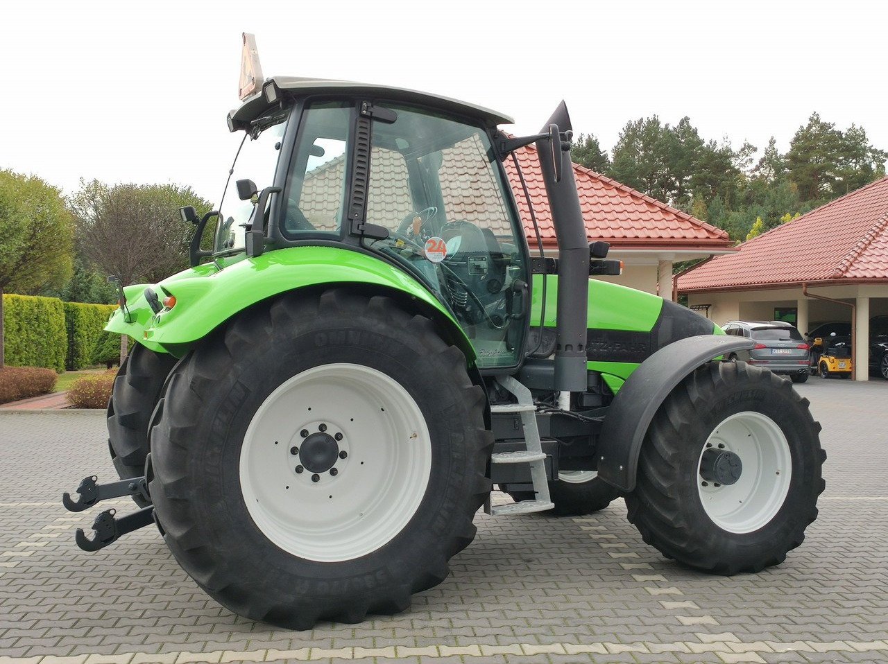 Deutz Fahr Agrotron M620 4x4 Przedni Tuz Wałek W.O.M Wyjścia do Przyczepy в лізинг Deutz Fahr Agrotron M620 4x4 Przedni Tuz Wałek W.O.M Wyjścia do Przyczepy: фото 11 Deutz Fahr Agrotron M620 4x4 Przedni Tuz Wałek W.O.M Wyjścia do Przyczepy в лізинг Deutz Fahr Agrotron M620 4x4 Przedni Tuz Wałek W.O.M Wyjścia do Przyczepy: фото 11