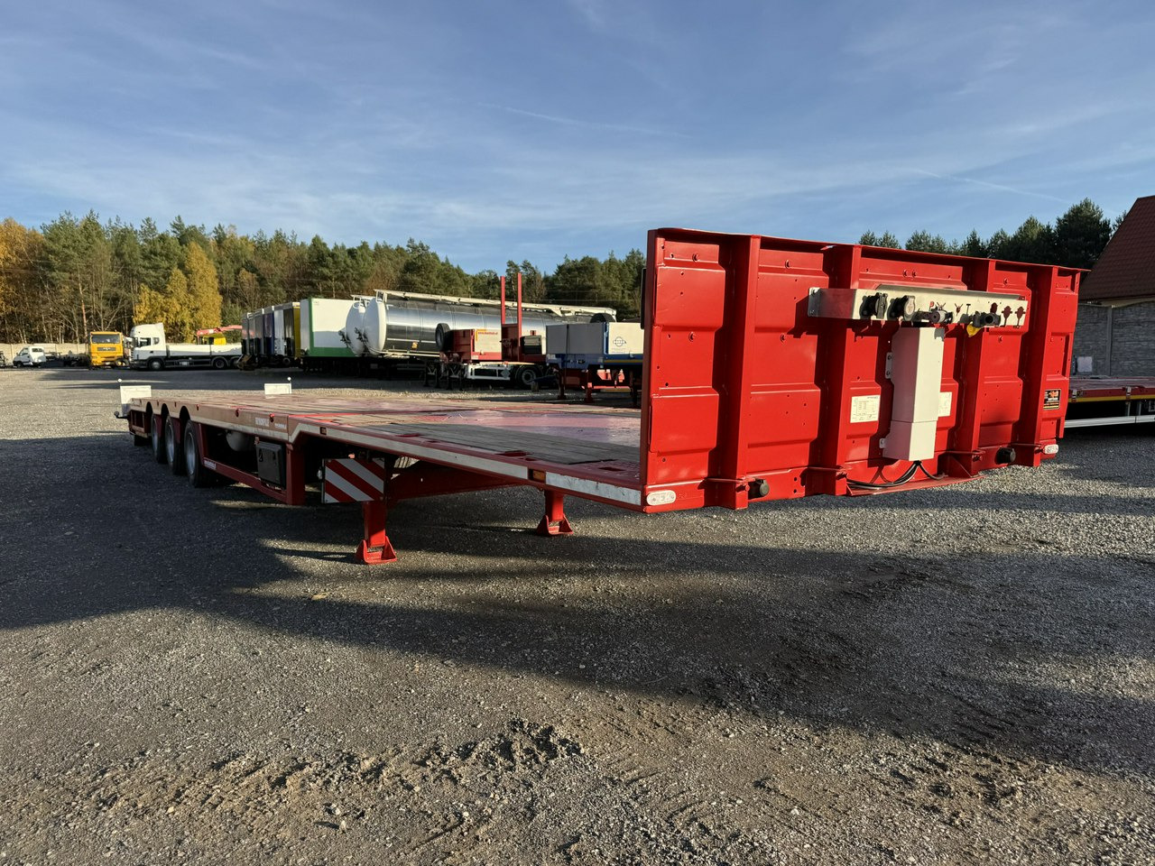 Faymonville Niskopodłogowa Telemega Rozciągana 7m 3-Osiowa Oś skrętna - Низькорамна платформа напівпричіп: фото 4 Faymonville Niskopodłogowa Telemega Rozciągana 7m 3-Osiowa Oś skrętna - Низькорамна платформа напівпричіп: фото 4