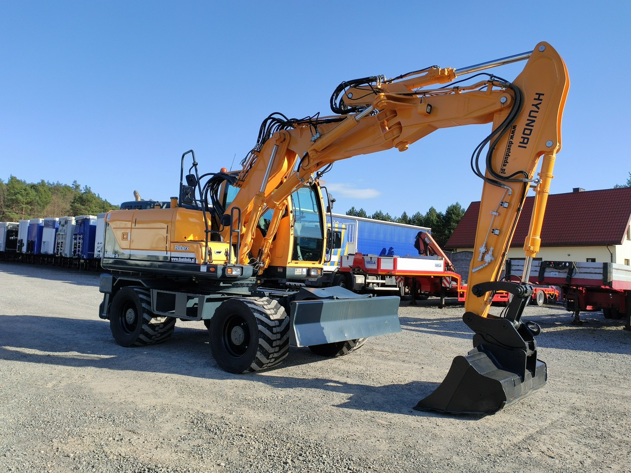 Hyundai 140W-9 Łyżka Skarpowa+Szybko Złącze !!! STAN Bardzo Dobry !!! - Колісний екскаватор: фото 2 Hyundai 140W-9 Łyżka Skarpowa+Szybko Złącze !!! STAN Bardzo Dobry !!! - Колісний екскаватор: фото 2