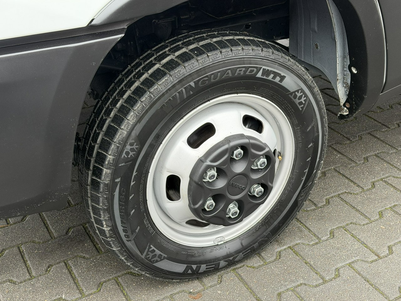 Iveco Daily 35C16 V - Малотоннажний самоскид: фото 2 Iveco Daily 35C16 V - Малотоннажний самоскид: фото 2