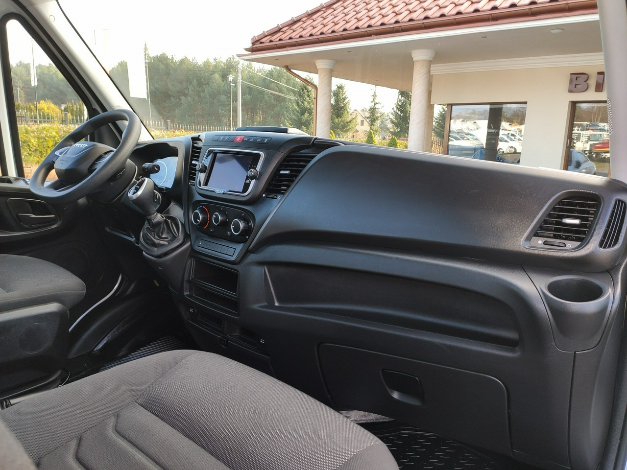 Легка бортова вантажівка Iveco Daily 35S16 V: фото 28