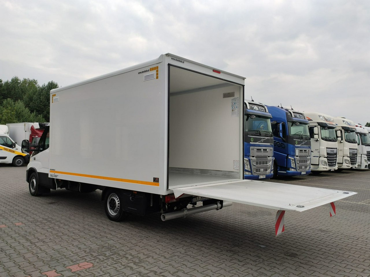 Iveco Daily 35S16S V - Фургон з закритим кузовом: фото 4 Iveco Daily 35S16S V - Фургон з закритим кузовом: фото 4