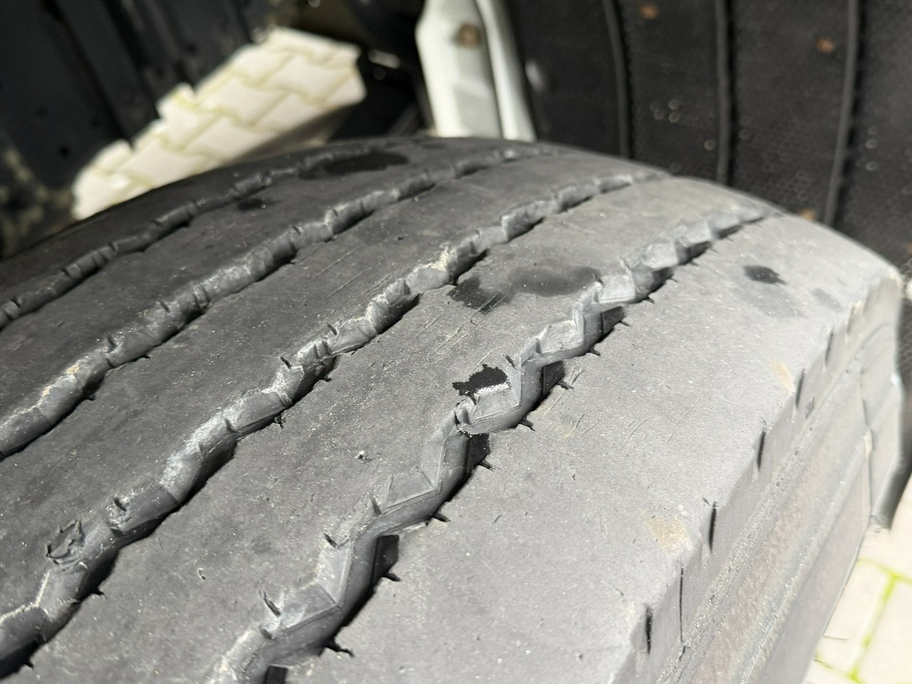 Iveco STRALIS 260S40 E6 Chłodnia Mroźnia Agregat THERMO KING T-1000R - Рефрижератор вантажівка: фото 4 Iveco STRALIS 260S40 E6 Chłodnia Mroźnia Agregat THERMO KING T-1000R - Рефрижератор вантажівка: фото 4