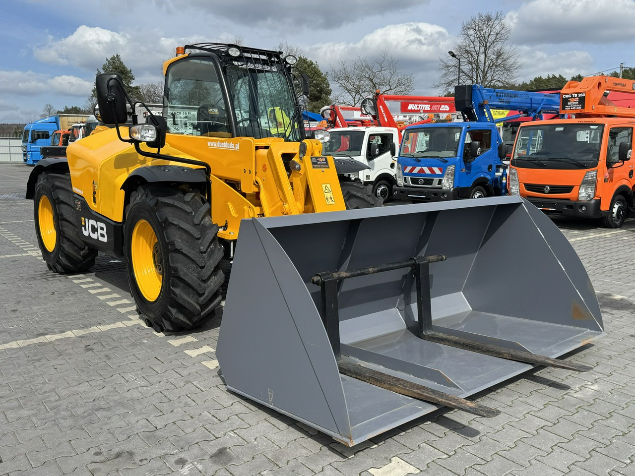 JCB 531-70 Stage V Klimatyzacja Sterowanie Joystick na GWARANCJI !!! - Навантажувач телескопічний: фото 4 JCB 531-70 Stage V Klimatyzacja Sterowanie Joystick na GWARANCJI !!! - Навантажувач телескопічний: фото 4