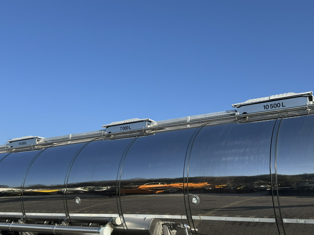 Lag Spożywcza Magyar Izolowana Webasto Pompa Elektryczna do Zrzutu - Напівпричіп цистерна: фото 2 Lag Spożywcza Magyar Izolowana Webasto Pompa Elektryczna do Zrzutu - Напівпричіп цистерна: фото 2