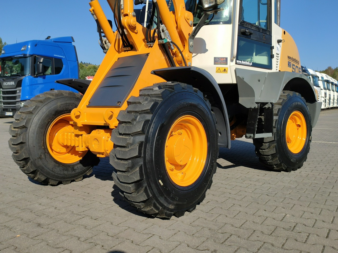 Liebherr L 506 STEREO Szybkozłącze / Łyżka Krokodyl + Widły Waga 6300kg - Компактний фронтальний навантажувач: фото 5 Liebherr L 506 STEREO Szybkozłącze / Łyżka Krokodyl + Widły Waga 6300kg - Компактний фронтальний навантажувач: фото 5