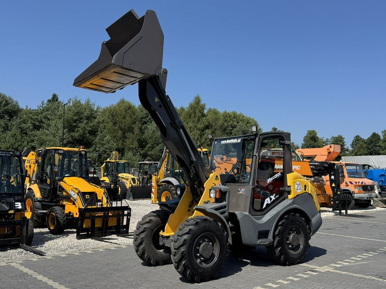 Mecalac AX 700 Szybko-Złącze Łyżka Super Stan - Колісний навантажувач: фото 4 Mecalac AX 700 Szybko-Złącze Łyżka Super Stan - Колісний навантажувач: фото 4