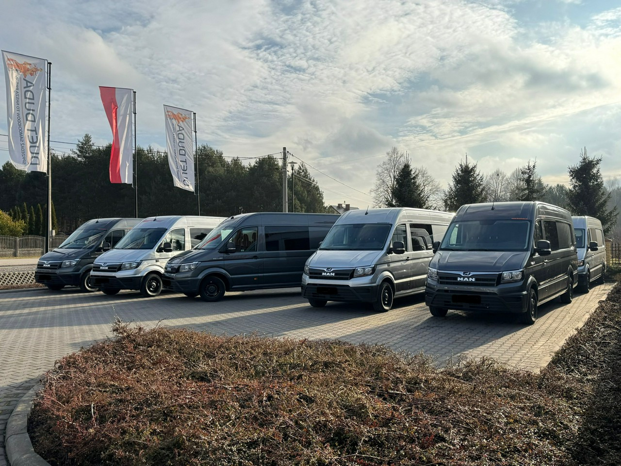 Mercedes Sprinter - Суцільнометалевий фургон: фото 1 Mercedes Sprinter - Суцільнометалевий фургон: фото 1