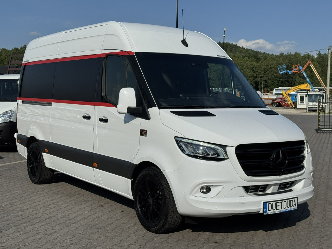 Mercedes Sprinter - Суцільнометалевий фургон: фото 1 Mercedes Sprinter - Суцільнометалевий фургон: фото 1