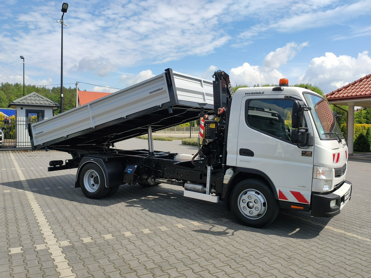 Mitsubishi Canter Fuso 9C18 3.0/180KM HDS FASSI F30 Wywrotka 3-stronna - Самоскид вантажівка: фото 5 Mitsubishi Canter Fuso 9C18 3.0/180KM HDS FASSI F30 Wywrotka 3-stronna - Самоскид вантажівка: фото 5