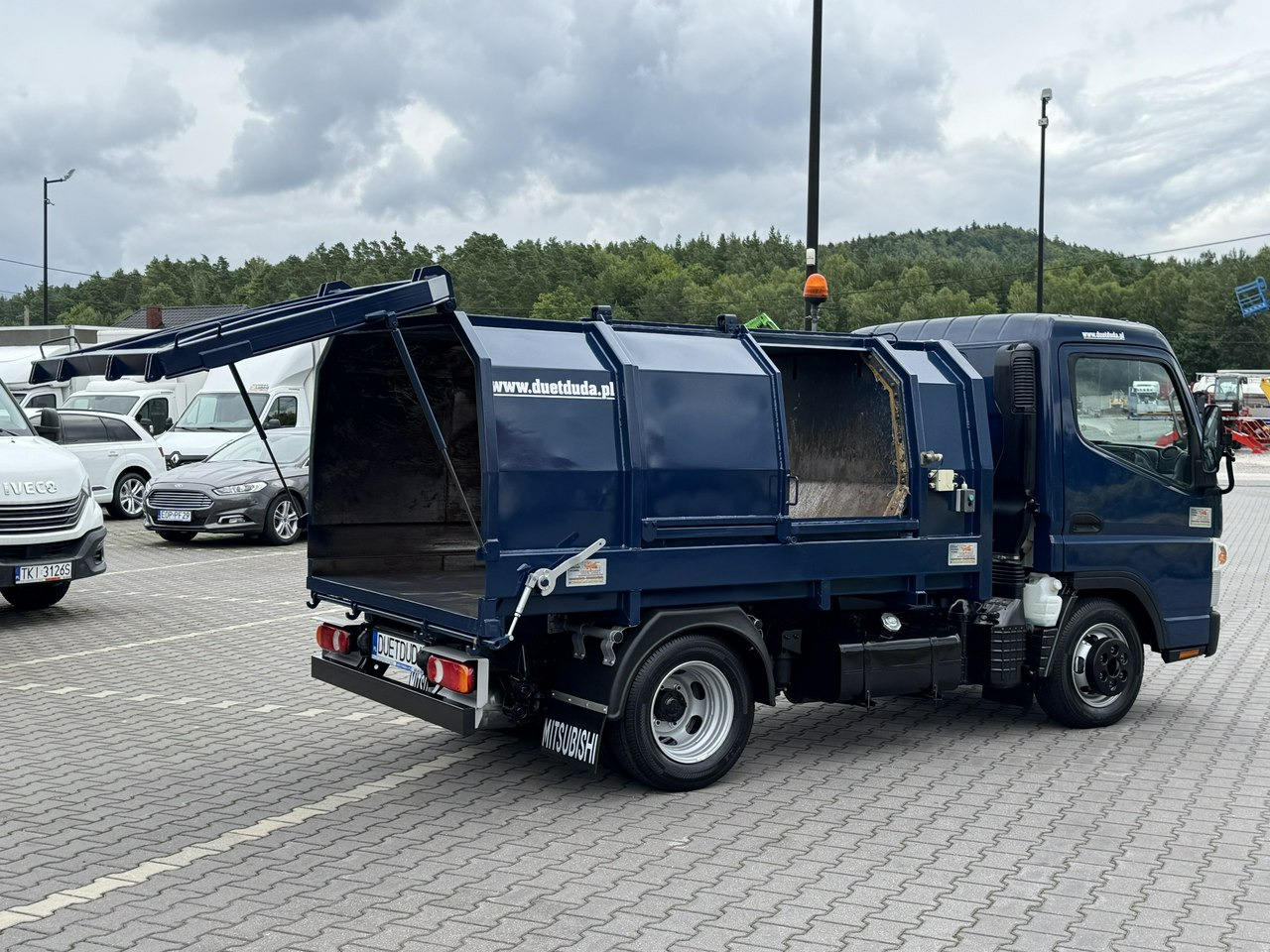 Mitsubishi Canter - Сміттєвози: фото 3 Mitsubishi Canter - Сміттєвози: фото 3
