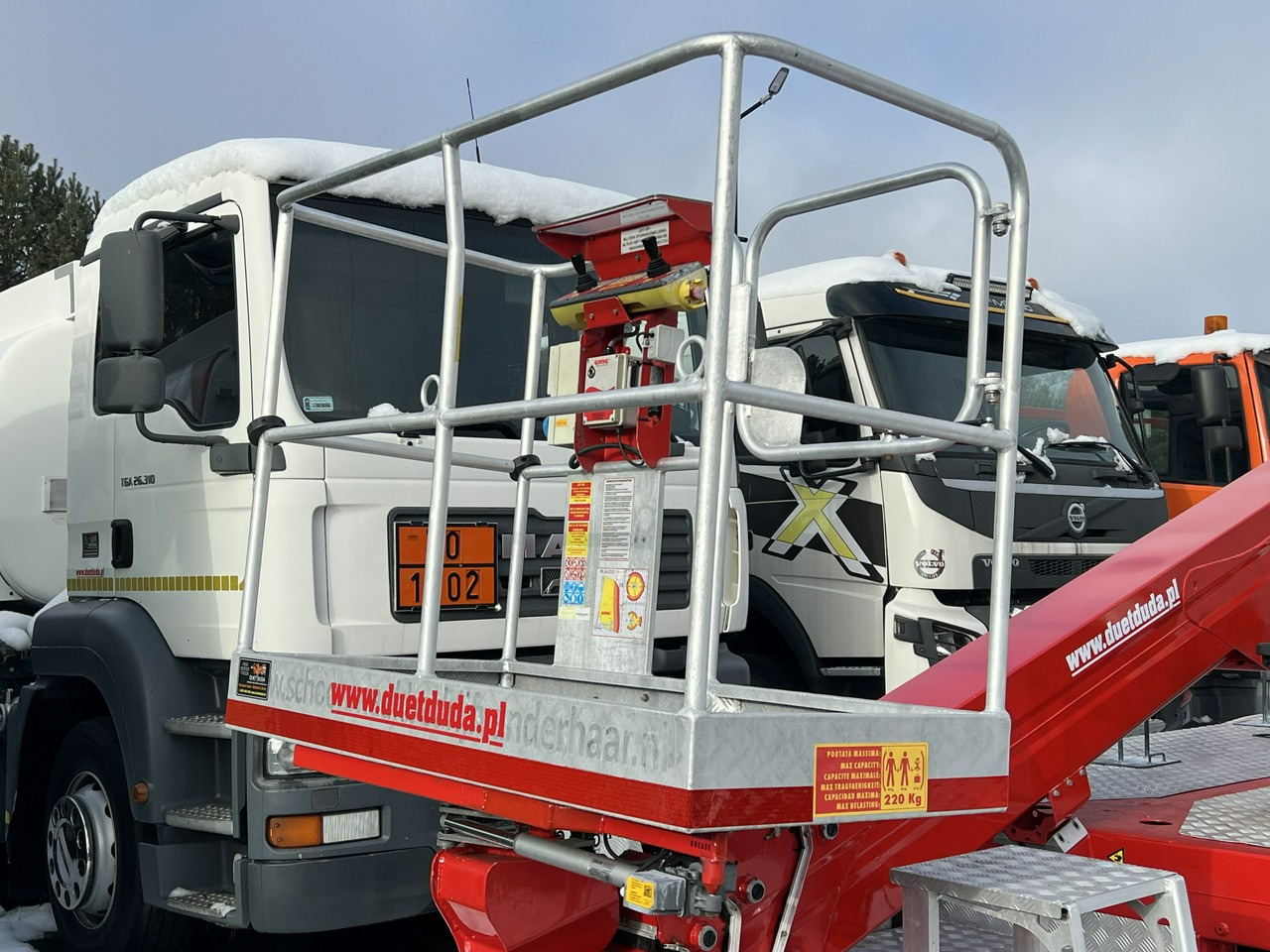 Nissan Cabstar - Автовишка: фото 4 Nissan Cabstar - Автовишка: фото 4