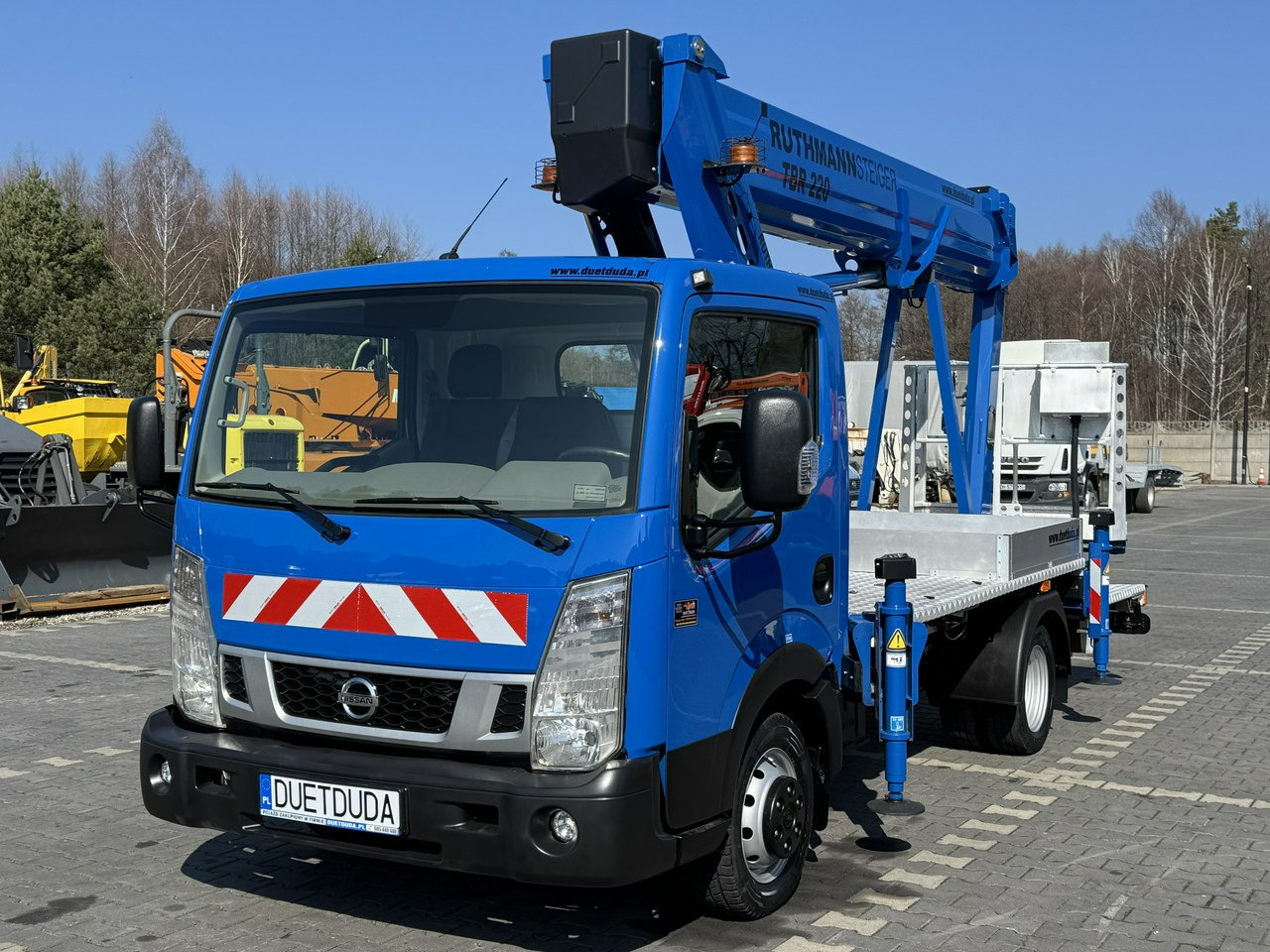 Nissan Cabstar - Автовишка: фото 3 Nissan Cabstar - Автовишка: фото 3