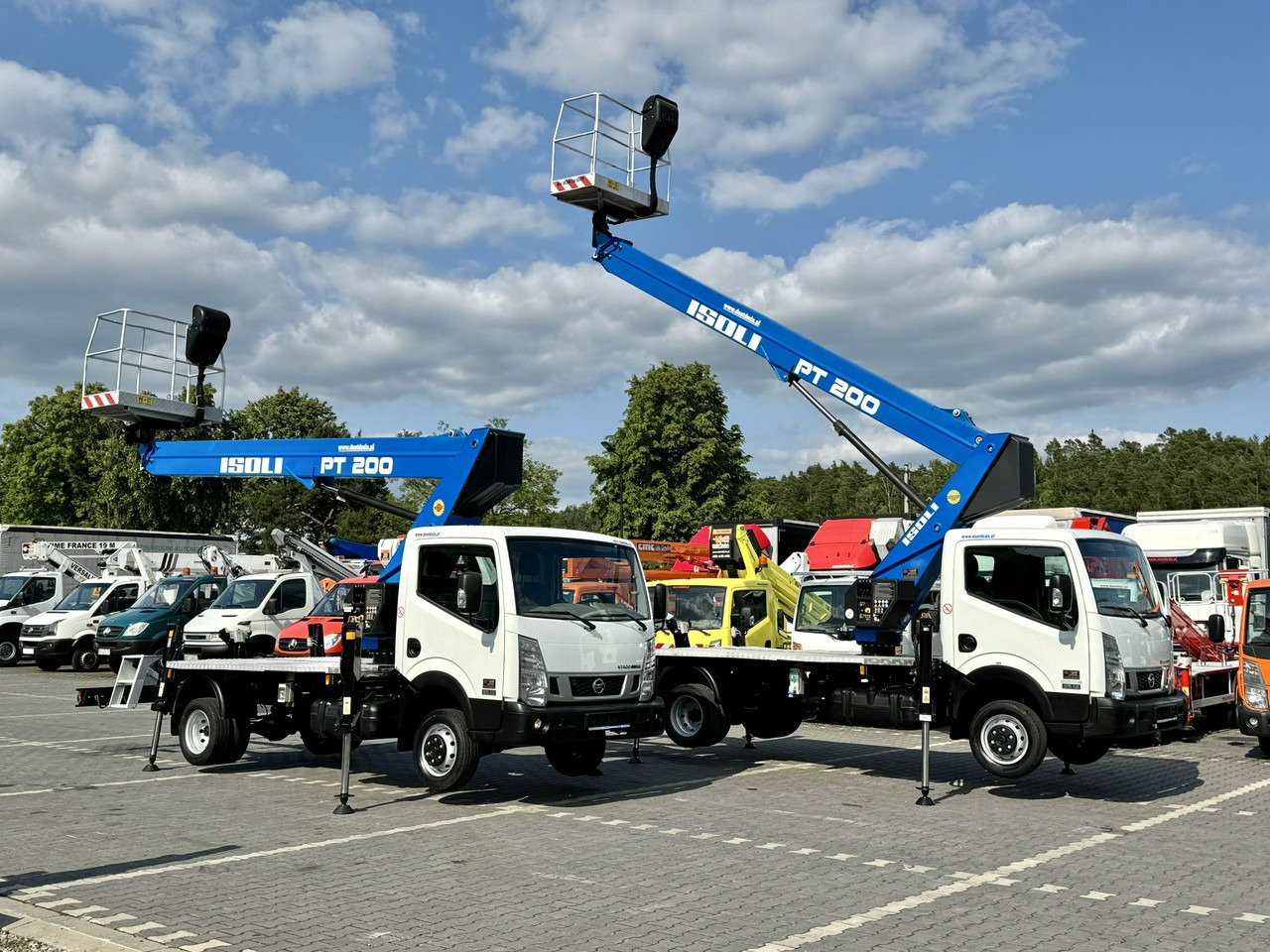 Nissan Cabstar - Автовишка: фото 1 Nissan Cabstar - Автовишка: фото 1