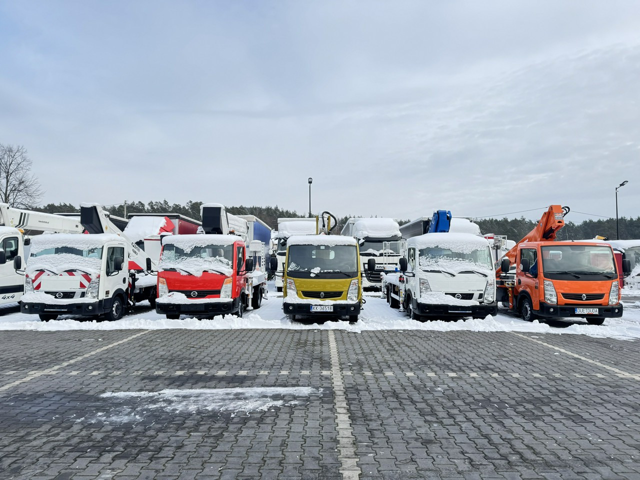 Nissan Cabstar - Автовишка: фото 2 Nissan Cabstar - Автовишка: фото 2