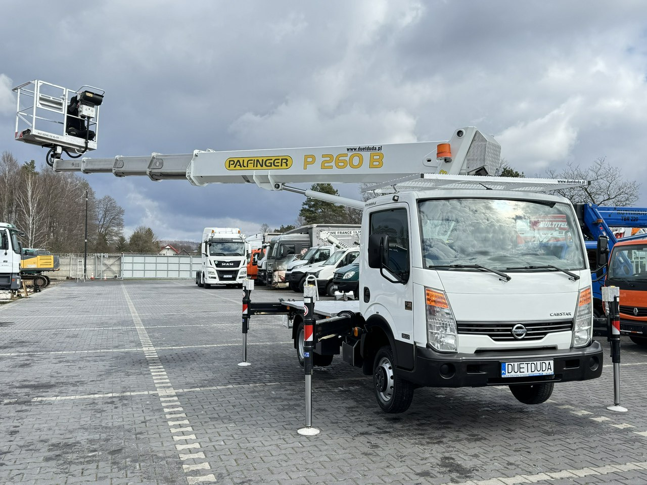 Nissan Cabstar - Автовишка: фото 2 Nissan Cabstar - Автовишка: фото 2